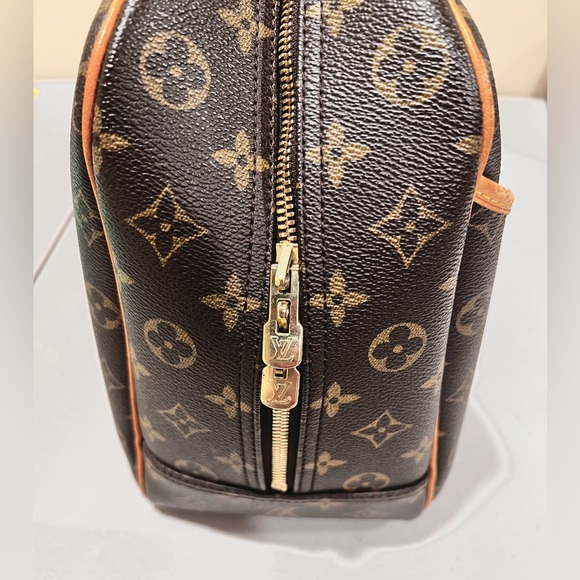 Louis Vuitton Classic Monogram Bag - Picture 4 of 12